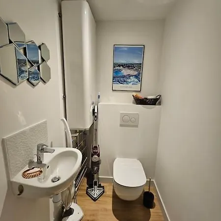 Holiday home Maisonnette A Sur Centre 8min Des Plages A Pieds